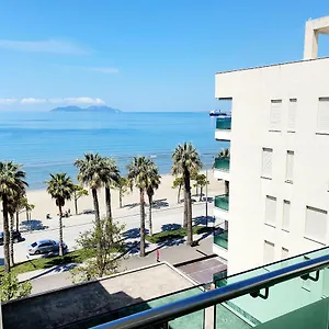 Apartment Me Qera Lungomare Mari, Vlore